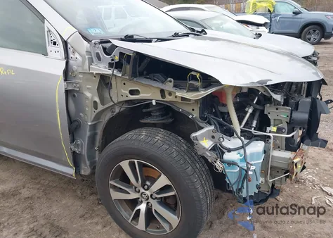 2018 Toyota Rav4 Xle from USA, damaged, VIN 2T3RFREVXJW705240